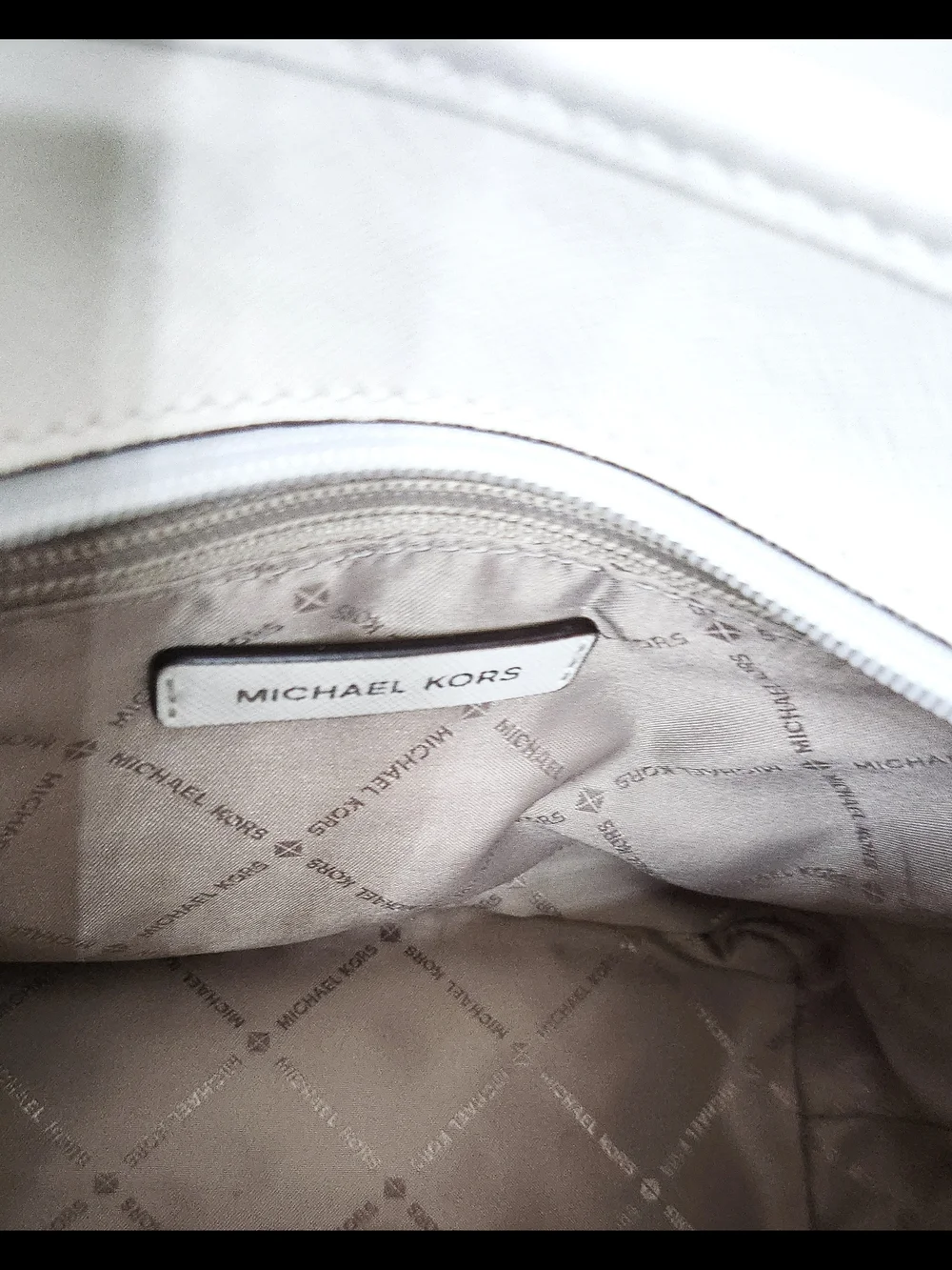 Michael Kors White XS Signature Logo Crossbody Tote Bag - Picture 6 of 7